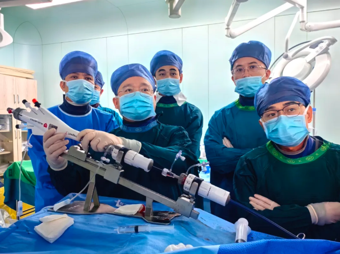 一次解决两大“心头”难题 福医二院开展心脏微创“一站式”介入手术 | 惠世巧手